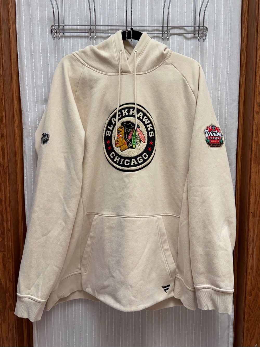 Fanatics Authentic Pro Chicago Blackhawks Winter Classic Hoodie — Cream Sz XL